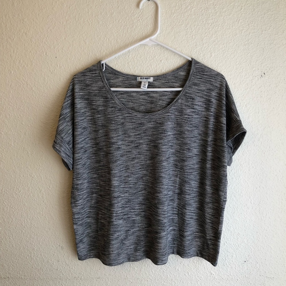 Old Navy Gray crop shirt